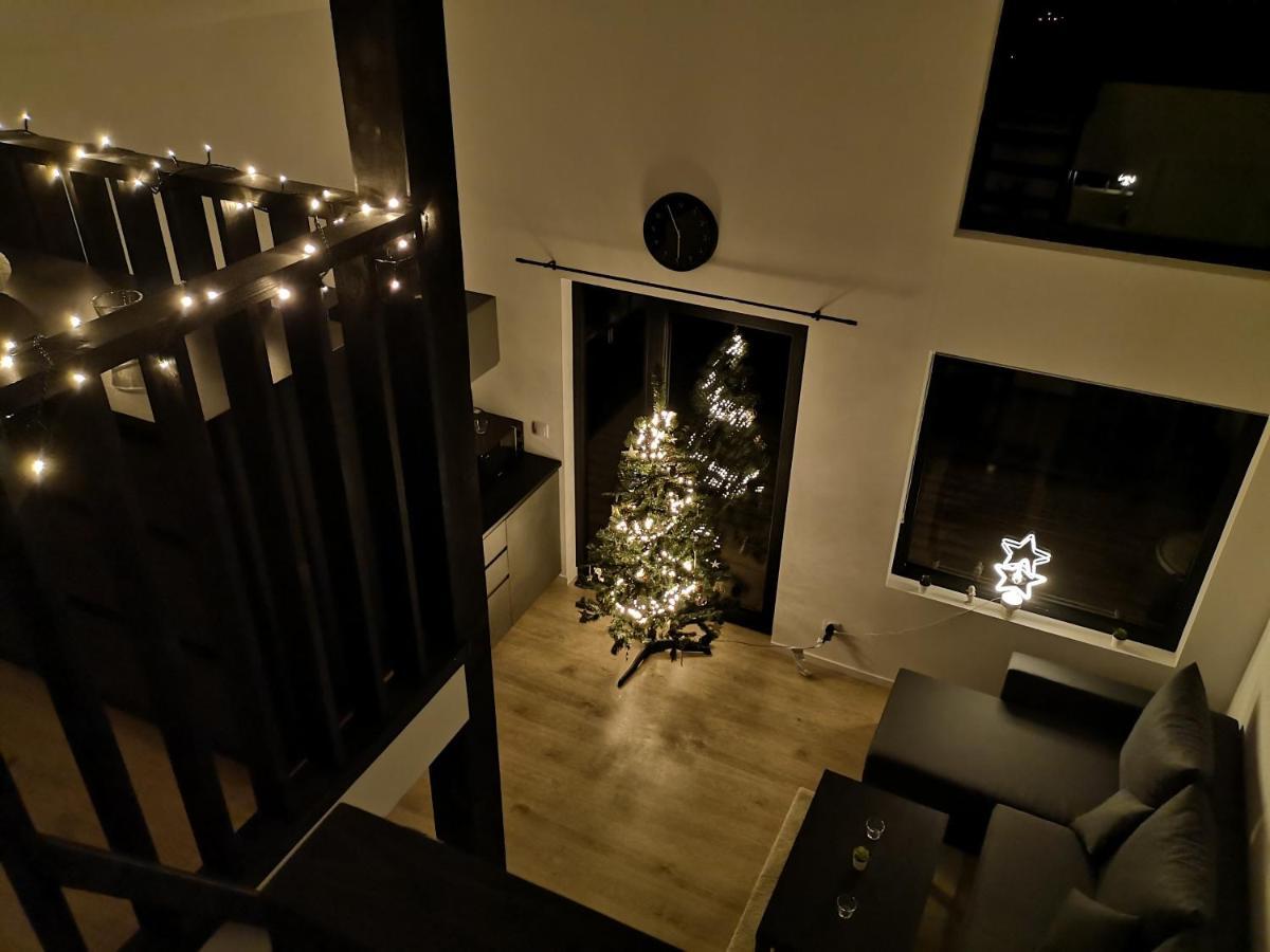 Cozy House Villa วีสวา ภายนอก รูปภาพ